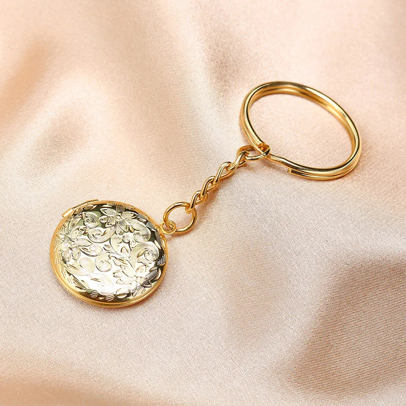 Vnox Personalize Engrave Name Heart Locket Key Chains for Women Men,Custom Family Love Photos Anniversary Keepsake Gifts