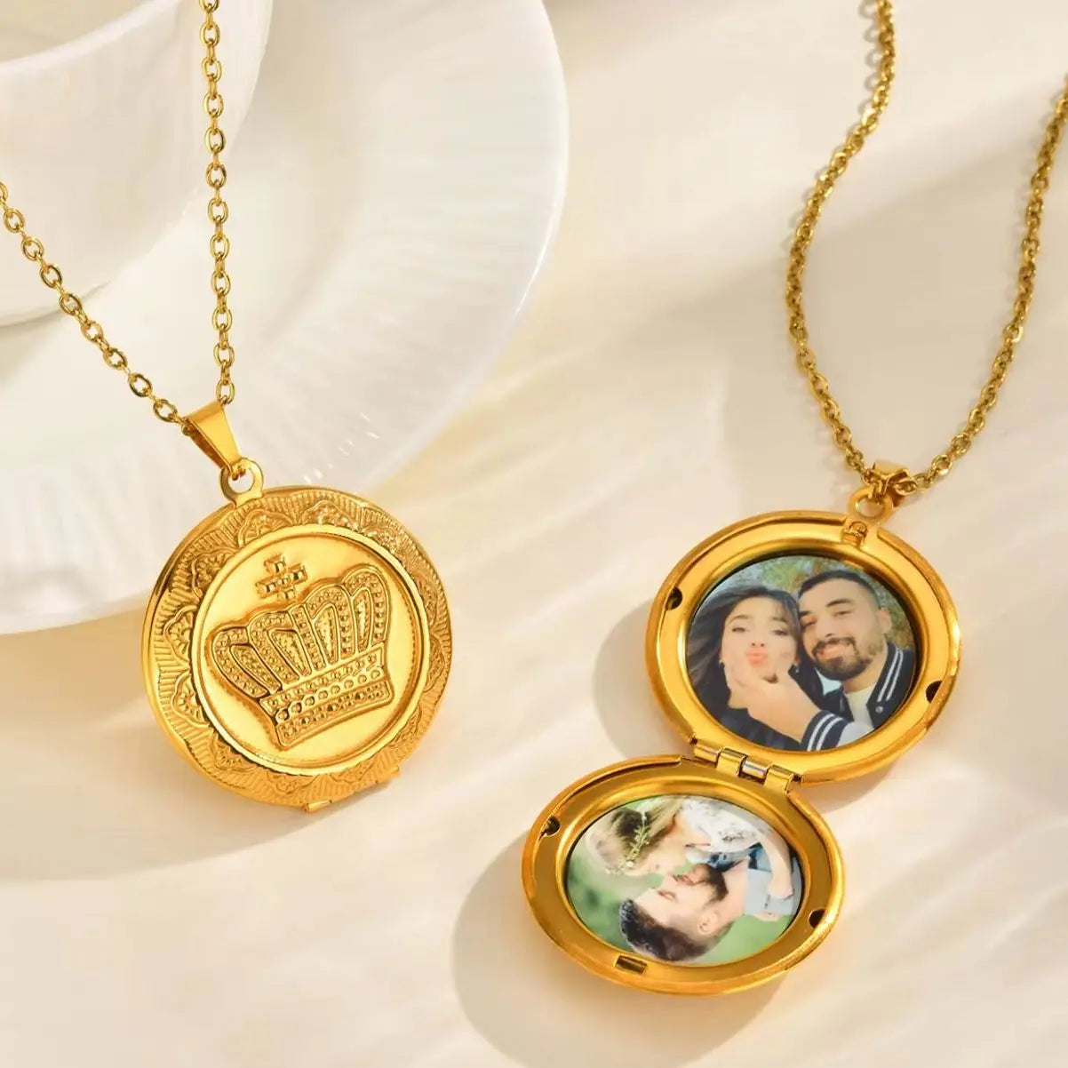 Vnox Free Custom Photo Crown Necklaces, Stainless Steel Round Holds Image Picture Pendant, Family Memorial Locket Jewelry Gifts