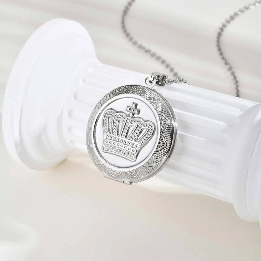 Vnox Free Custom Photo Crown Necklaces, Stainless Steel Round Holds Image Picture Pendant, Family Memorial Locket Jewelry Gifts